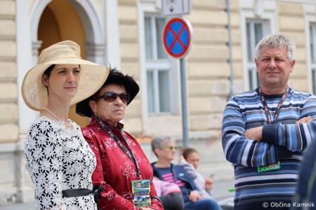 V Kamniku so bila na ogled starodobna vozila  (71)